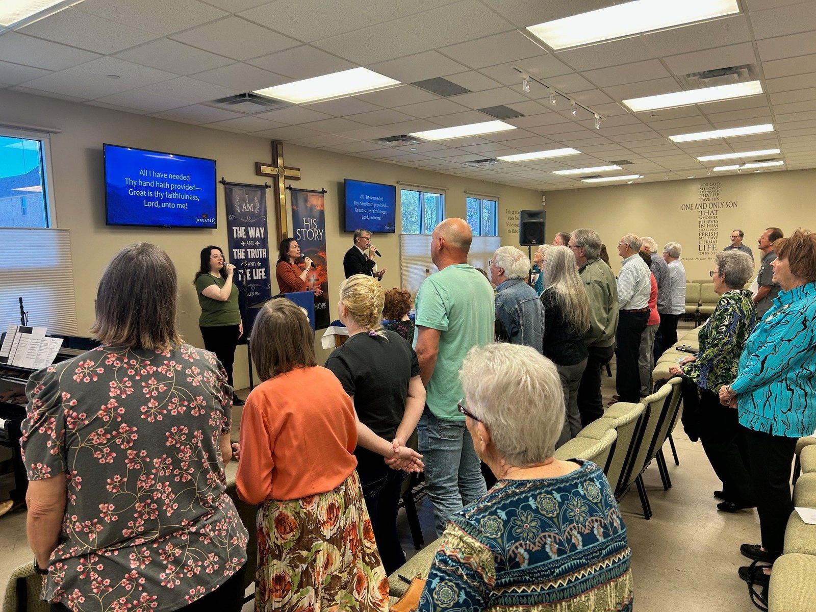People worshiping together at First Christian Church of Allen in Allen, Texas